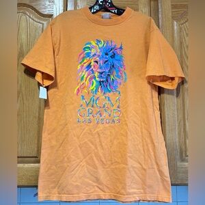 Vintage 1997 MGM Grand Las Vegas Hotel/Casino Orange T-Shirt Large